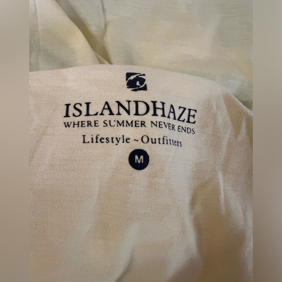 Island Haze Surf Bus Graphic T-Shirt Yellow Size M NWOT - Picture 3 of 3
